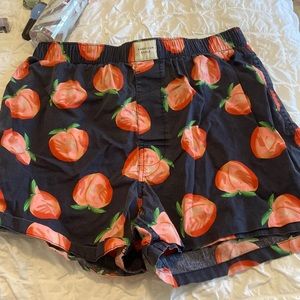 peach boxers